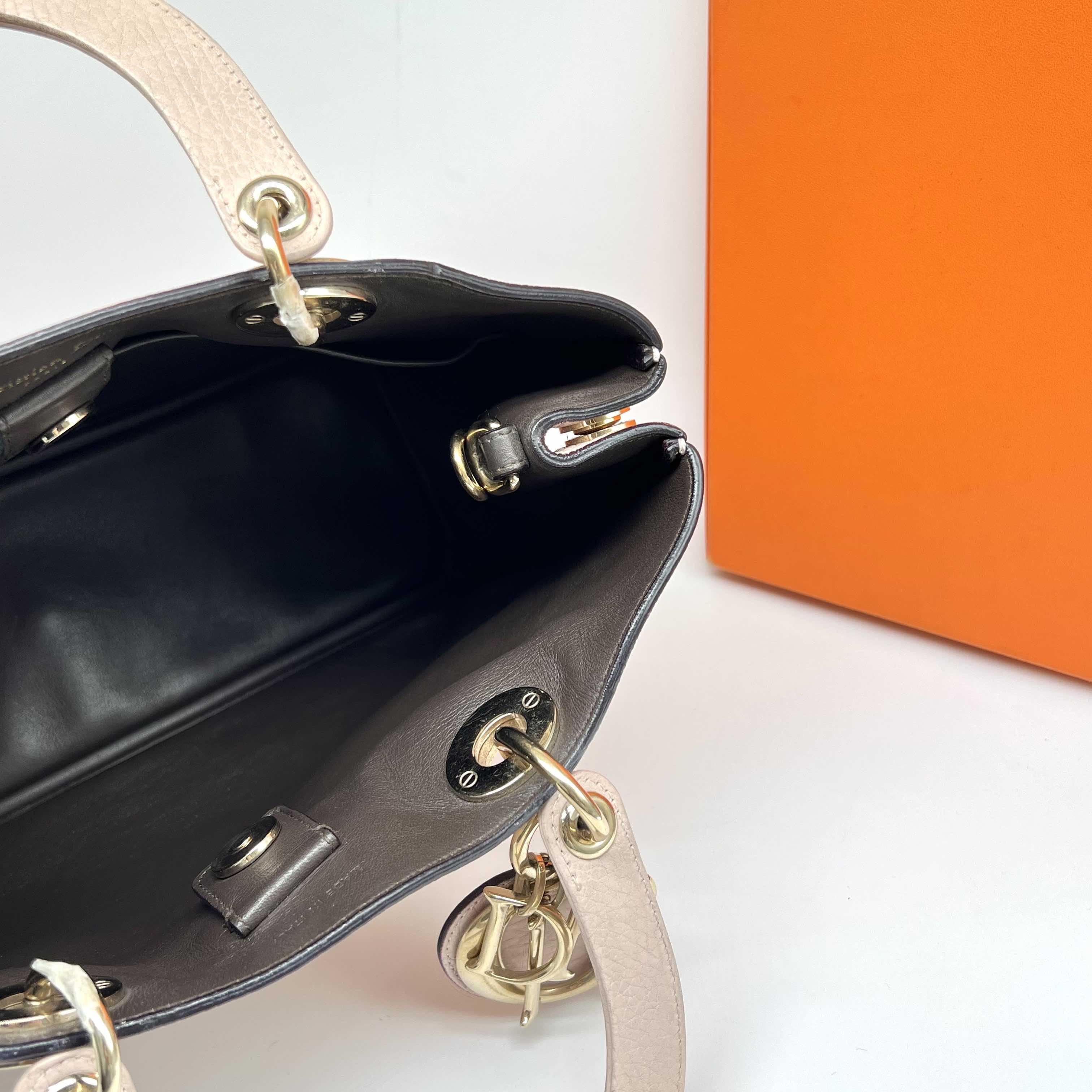 Dior VIP Shoulder bag 95% New
