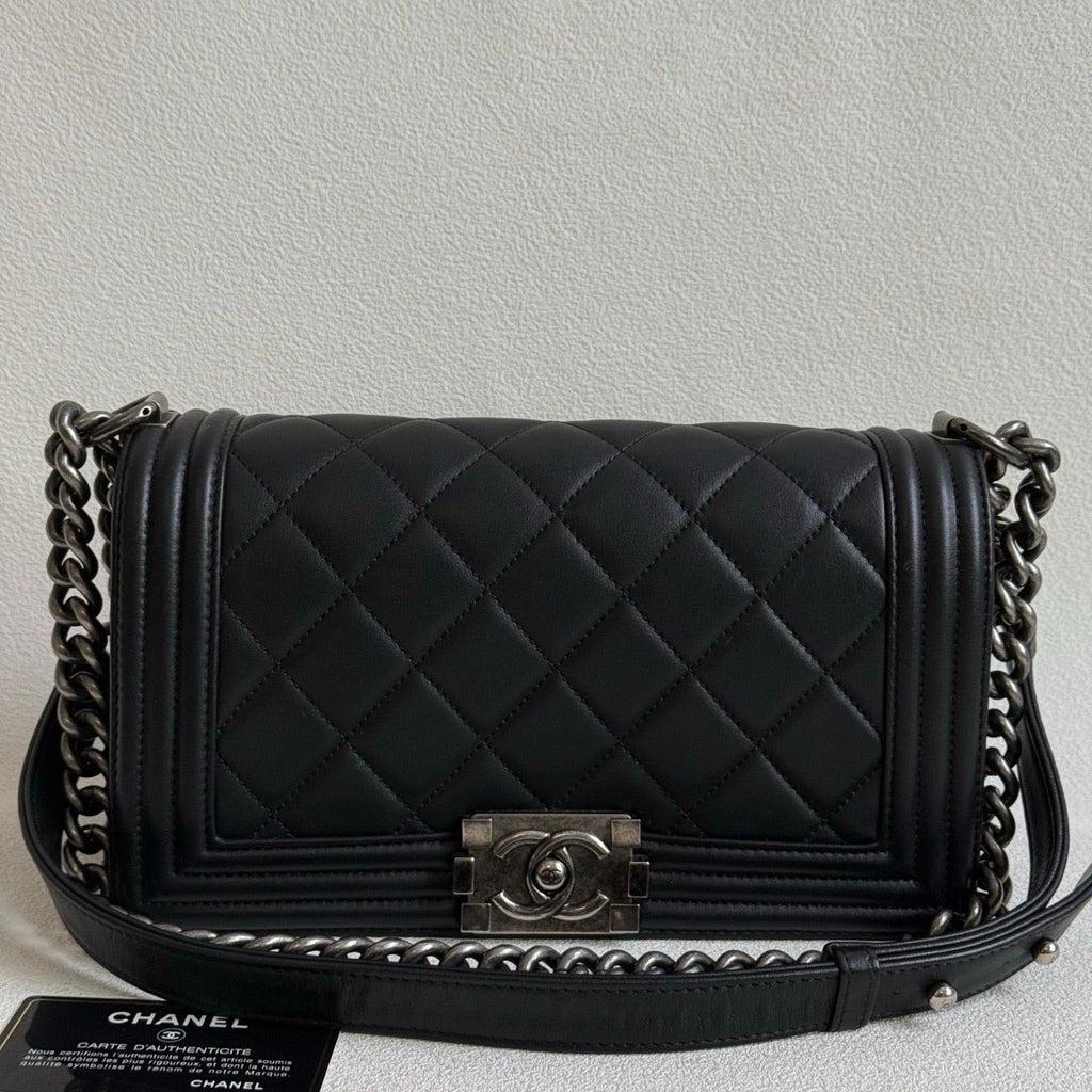 💕 Chanel Boy Bag Medium, Lambskin (2014) #15691