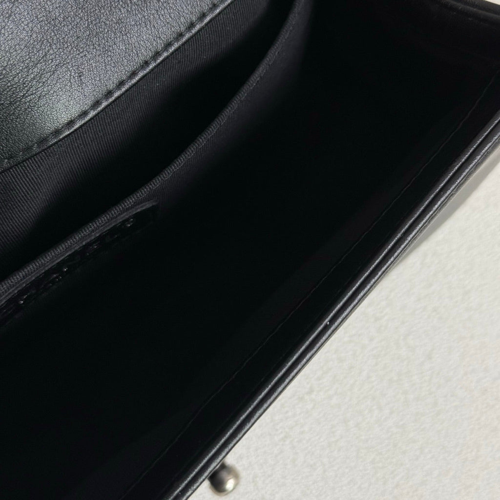 💕 Chanel Boy Bag Medium, Lambskin (2014) #15691