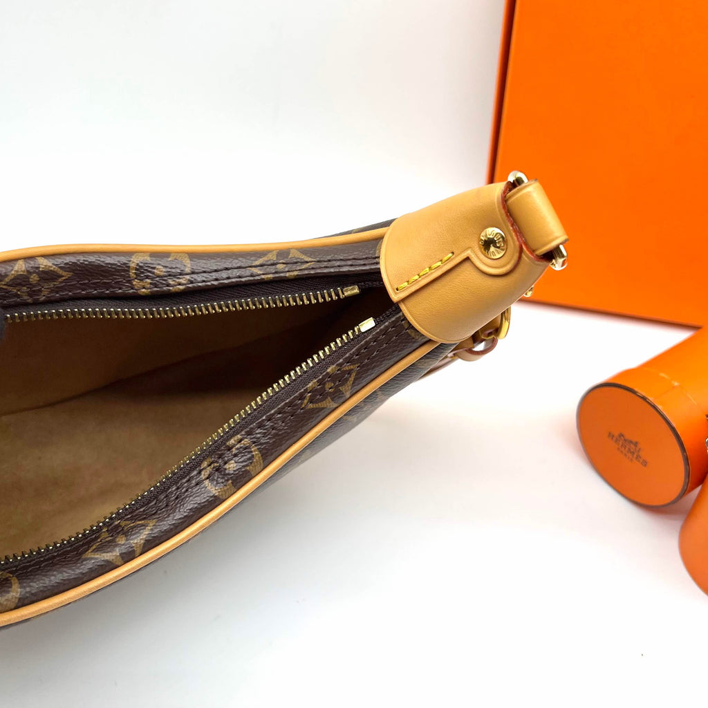 LV Louis Vuitton Loop 98% New