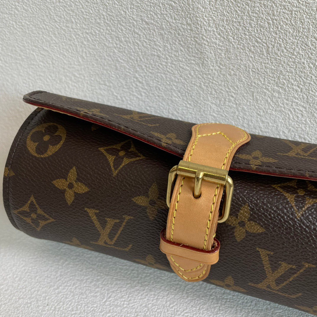💕 Louis Vuitton Watch Holder (2015) #15530