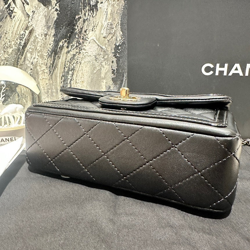 Chanel big mini CF 24Bpantent rolloff 12421