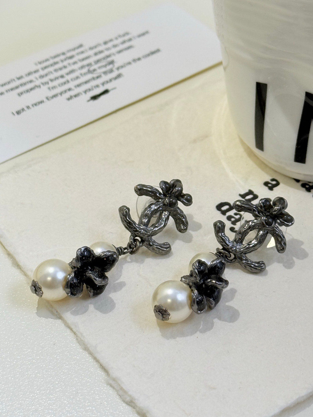 💕 Chanel 12C Flower Pearl Drop Earrings #16250