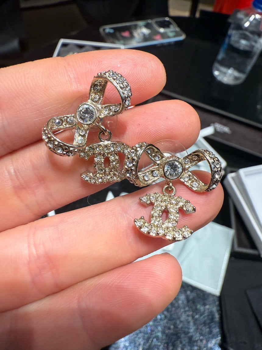 Chanel ear stud CC&bow gold 12489