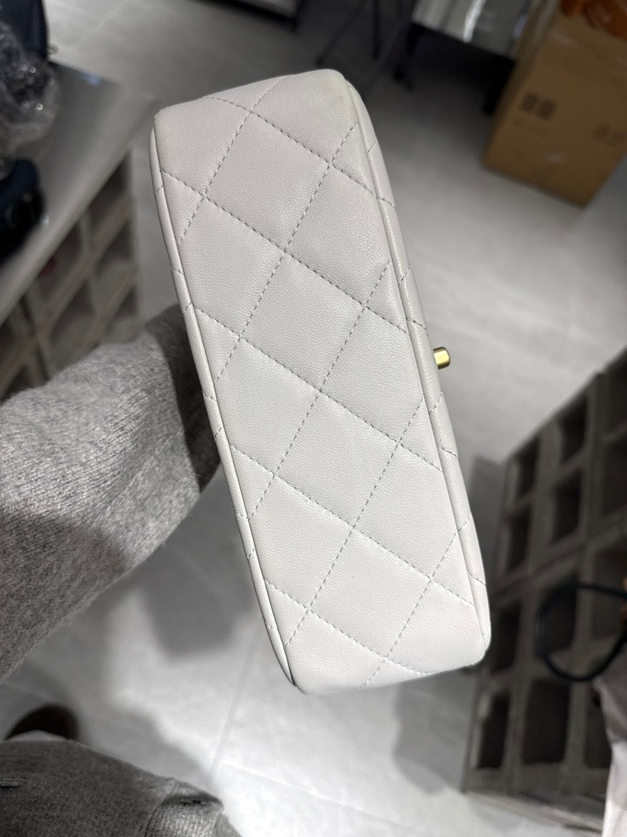 🍒 Chanel Light Gray Handle Flap Bag, B6759#