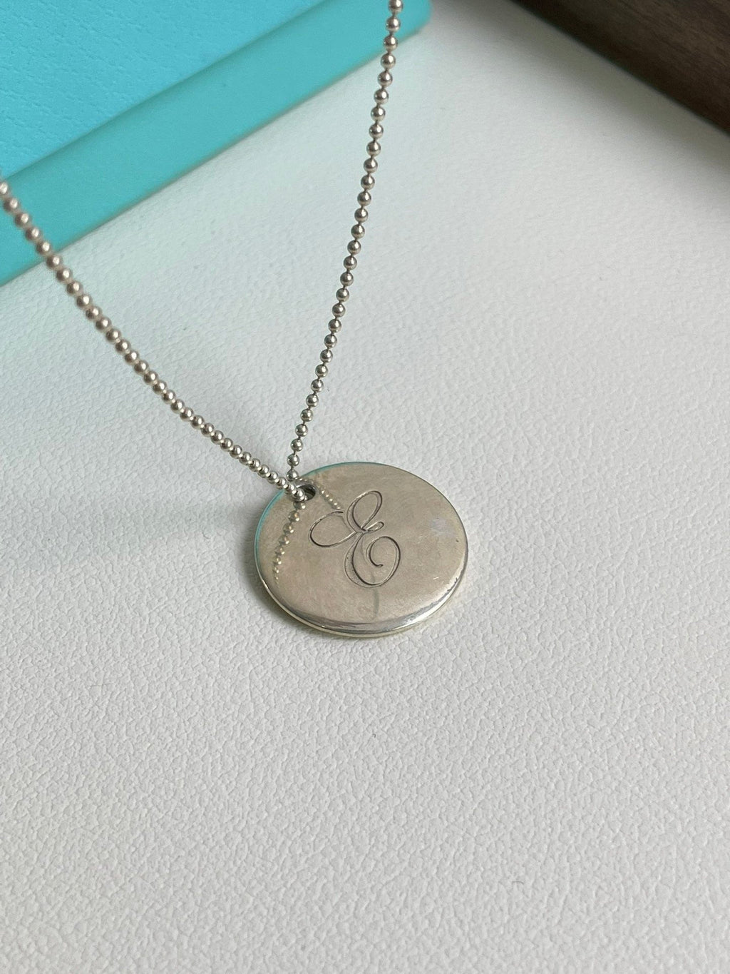 💕 Tiffany & Co. 925 Silver Letter E Necklace #16012