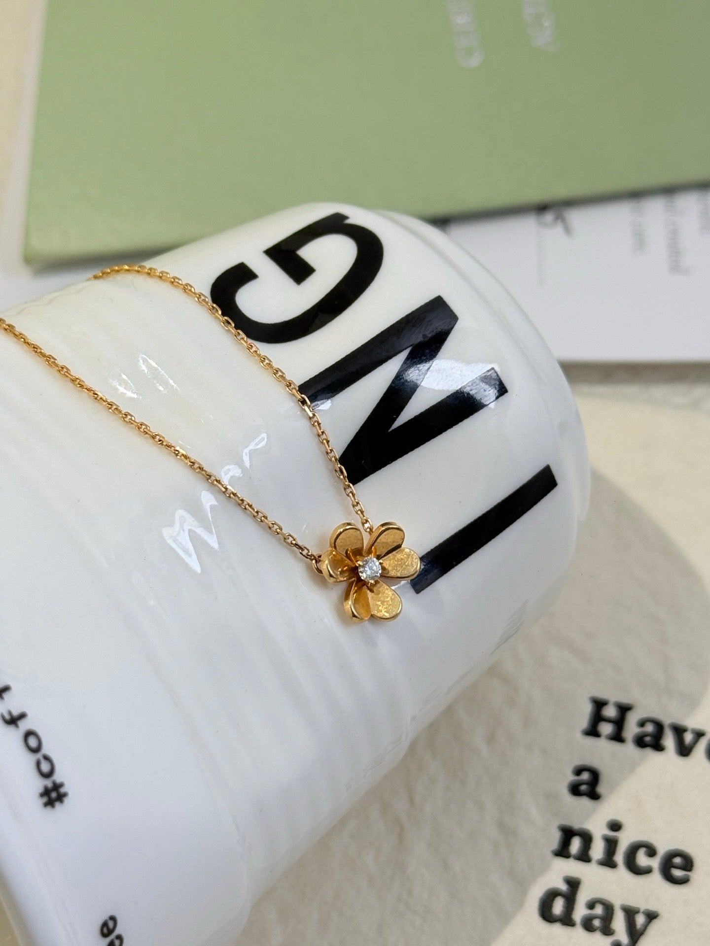 💕 Van Cleef & Arpels mini Frivole Bracelet (size 15) 18k Yellow Gold #16110