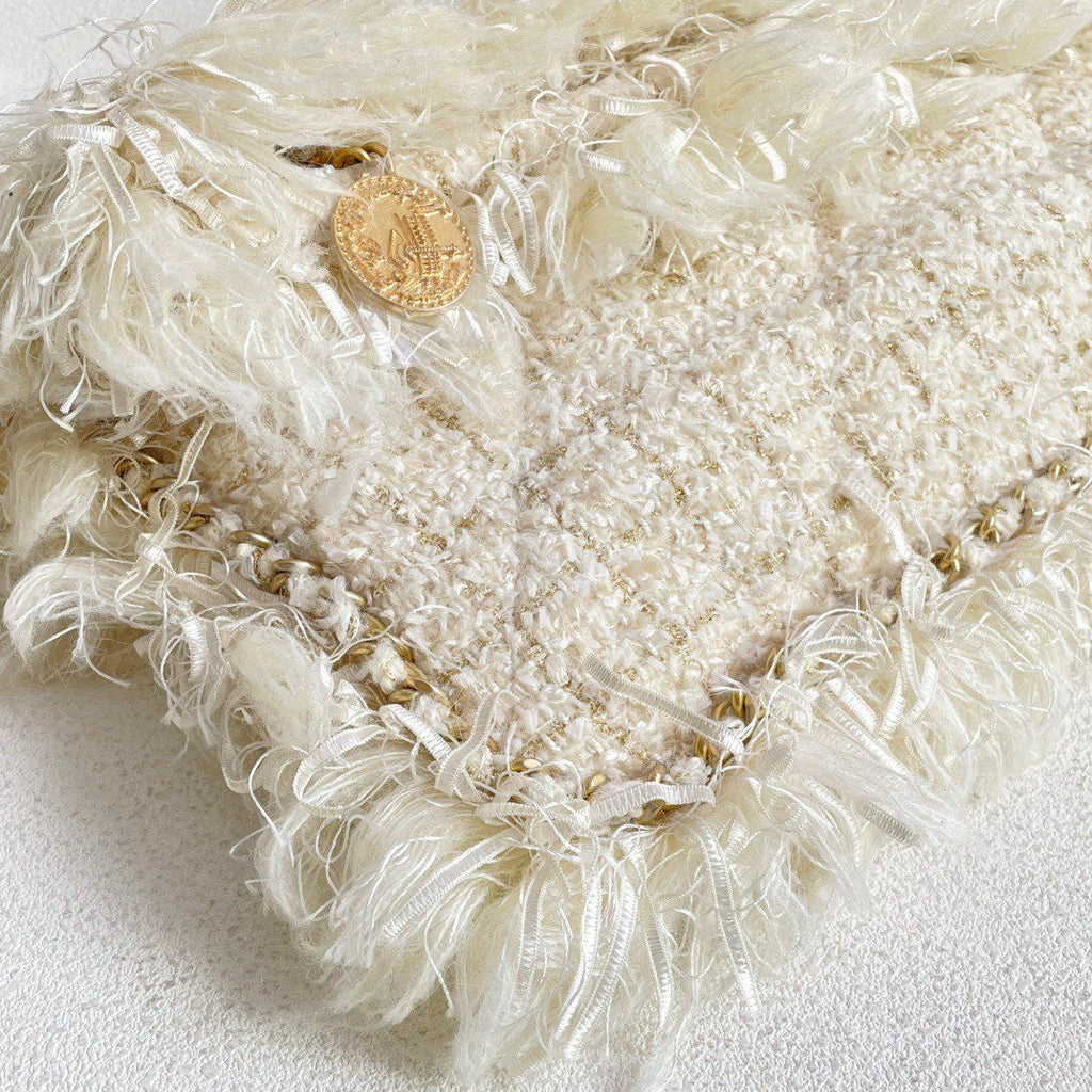 💕 Chanel Paris Cosmopolite Tweed Clutch Bag (2017) #16412