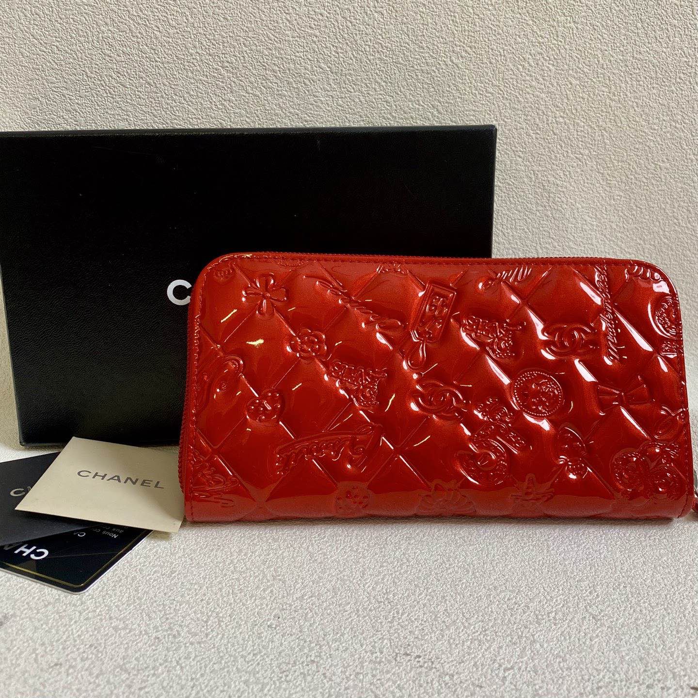 Unused🆕 Chanel Patent Leather Zippy Wallet (2010) #16477