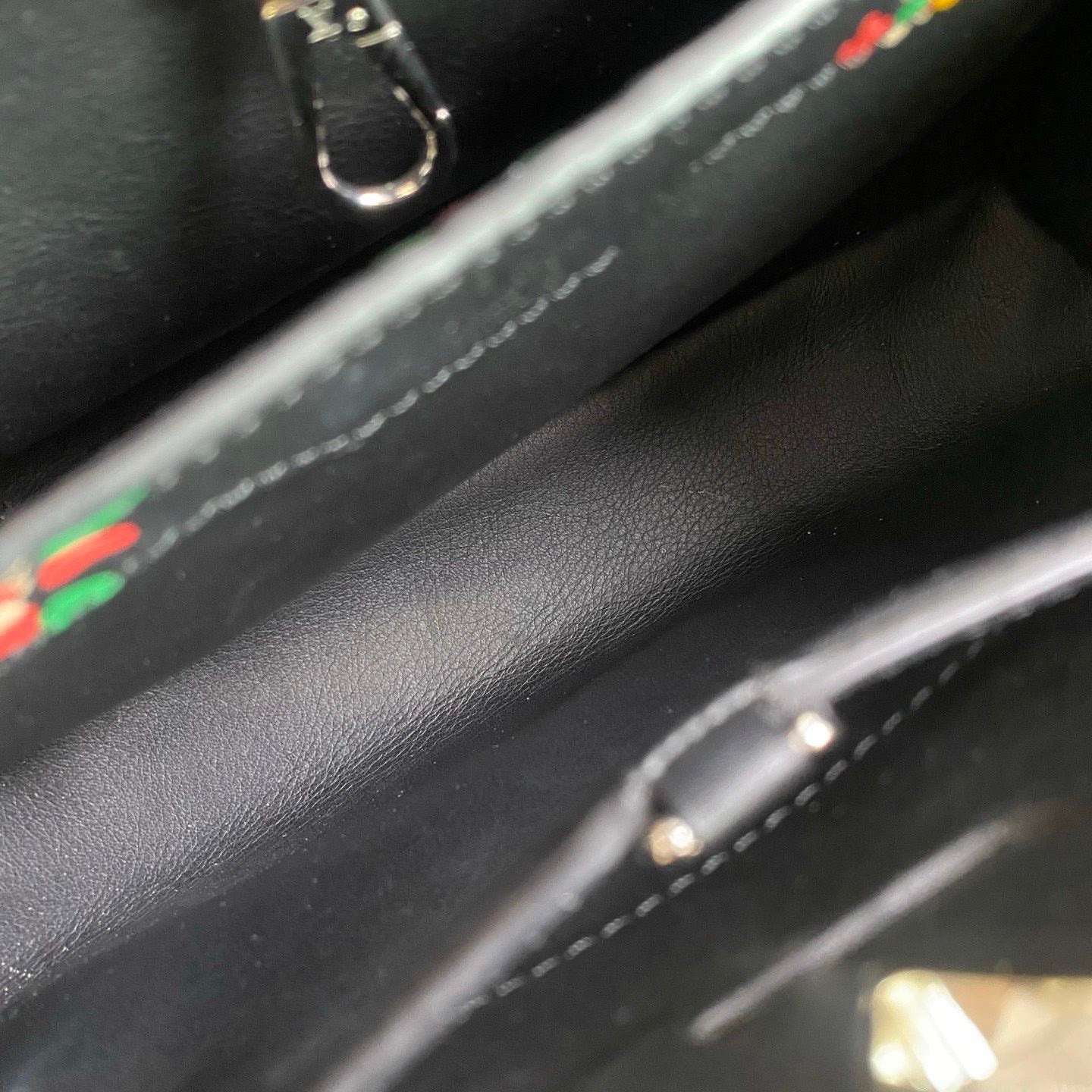 💕 Louis Vuitton Capucines Handbag Medium (2016) #16581
