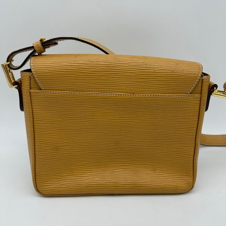 Fendi FF Logo Embossed Crossbody Bag WD525508
