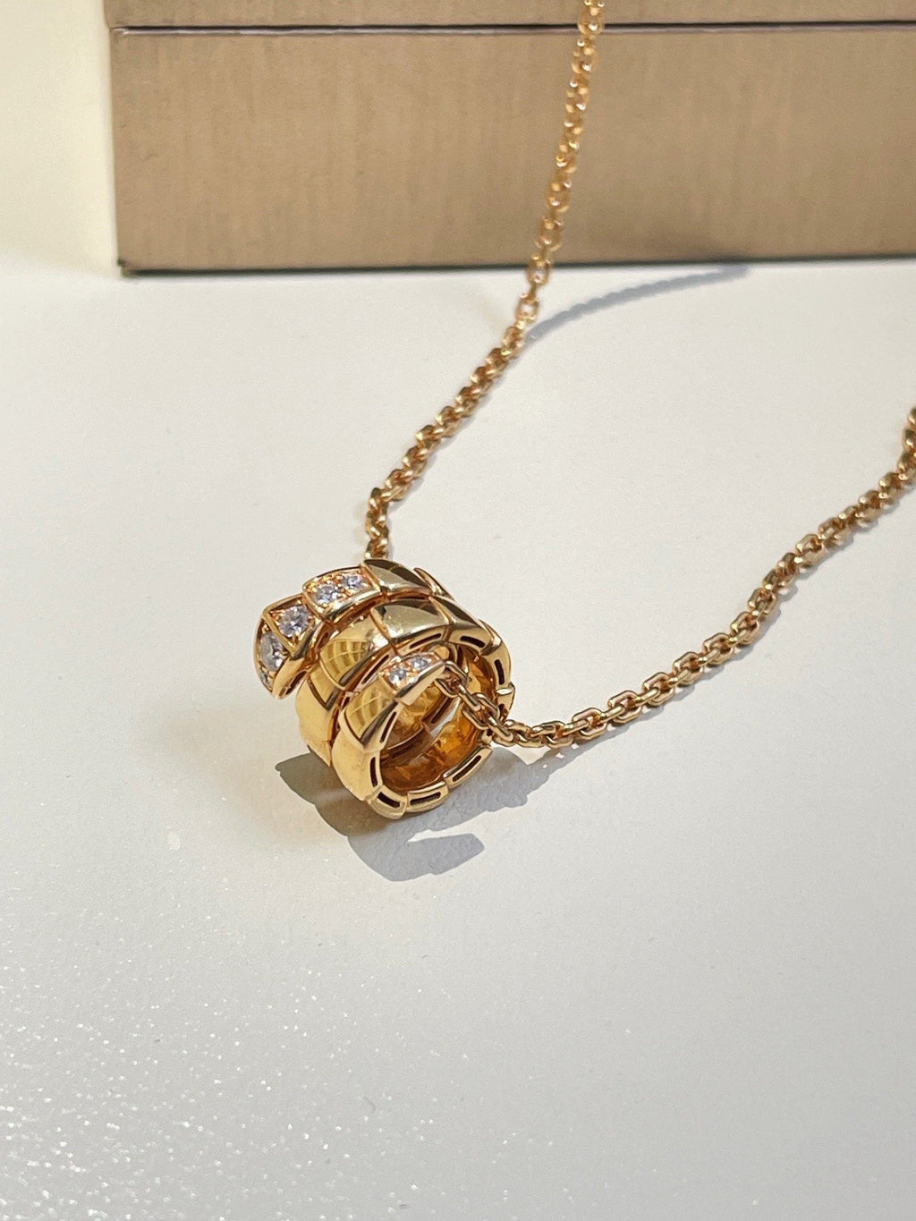 💕 BVLGARI Serpenti Necklace 18k Gold & Diamonds #16352