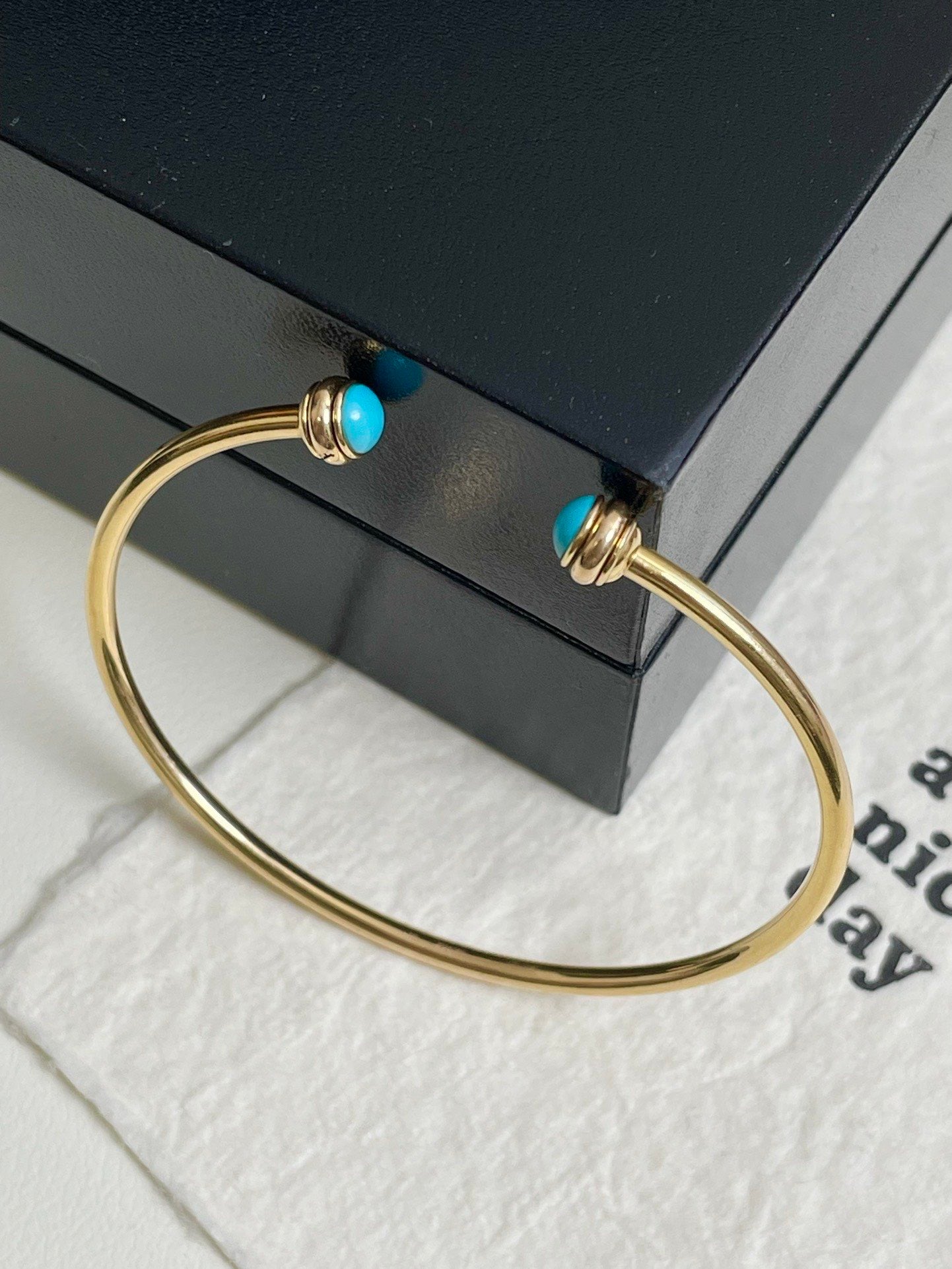 💕 Piaget Possession Bracelet (size 16) 18k Gold & Turquoise #16508
