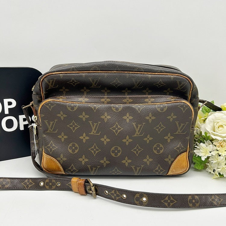 Louis Vuitton Monogram Nile Shoulder Messenger Bag AJ551.