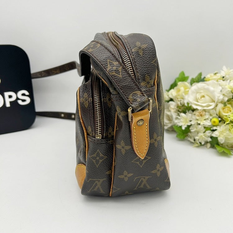 Louis Vuitton Monogram Nile Shoulder Messenger Bag AJ551