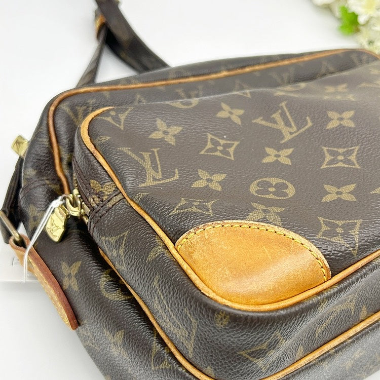 Louis Vuitton Monogram Nile Shoulder Messenger Bag AJ551
