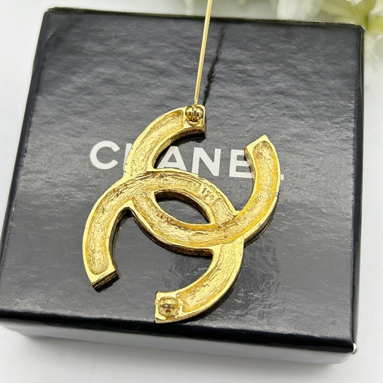 CHANEL Vintage CC Logo Rhinestone Brooch ch4433fg