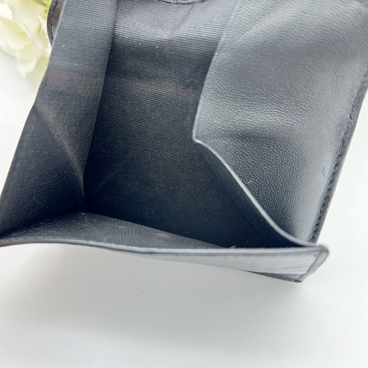 GIVENCHY 4G Logo Embossed Leather Trifold Wallet gi9906dn