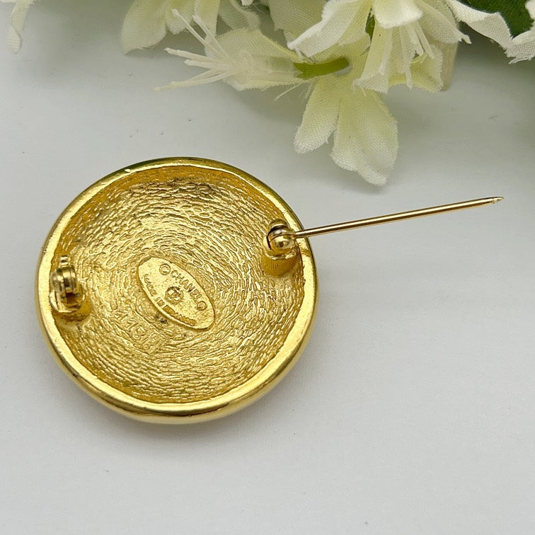 CHANEL Vintage CC Logo Sunburst Round Brooch ch8922vv