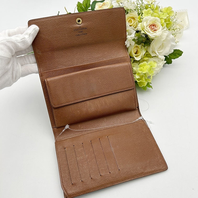 Louis Vuitton Monogram Porte Monnaie Billets Cartes Credit Wallet lv7807bs