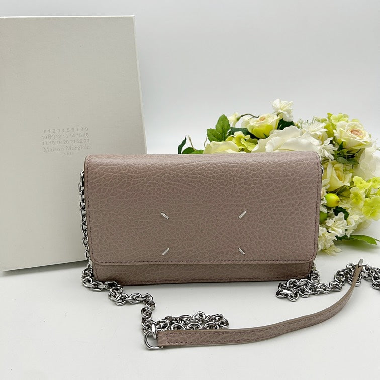 Maison Margiela 4-Stitch Grained Leather Chain Wallet Bag mj4563nd.