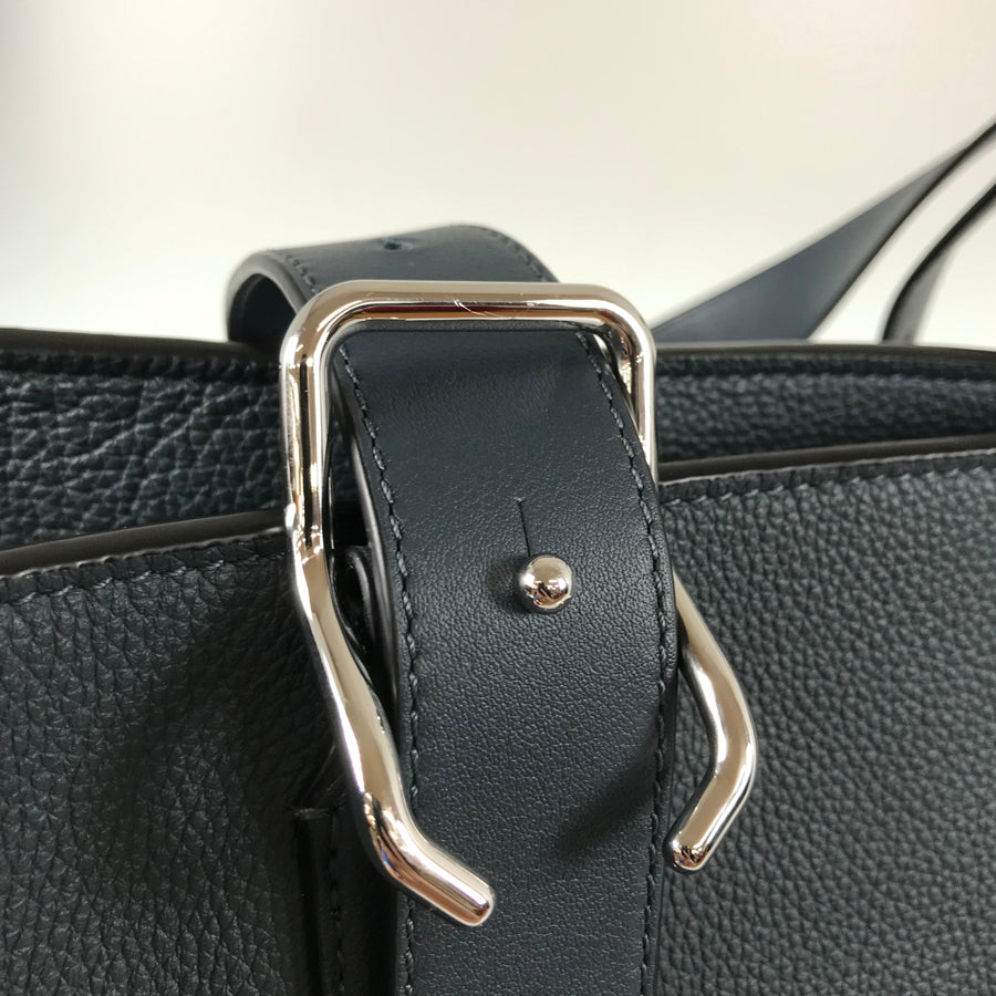 LOEWE Buckle Zipper Tote bag