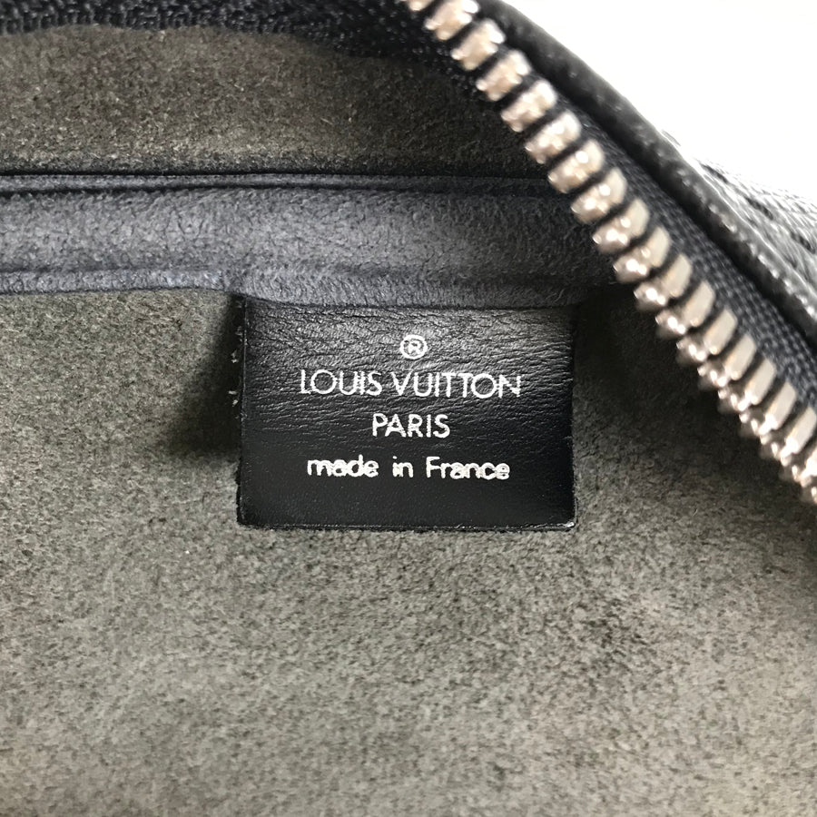 LOUIS VUITTON Taiga Kendall PM M30124 Boston bag