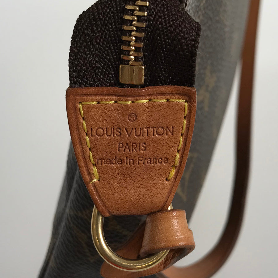LOUIS VUITTON Monogram Pochette Accessoires M51980 Pouch