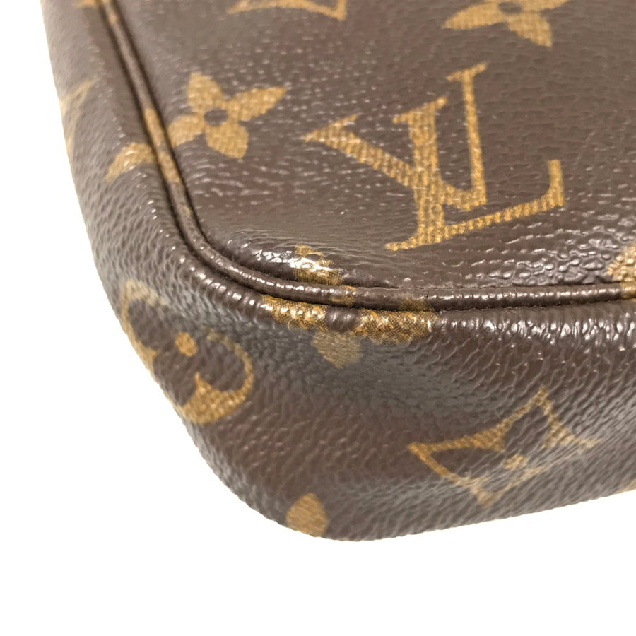 LOUIS VUITTON Monogram Pochette Accessoires M51980 Pouch