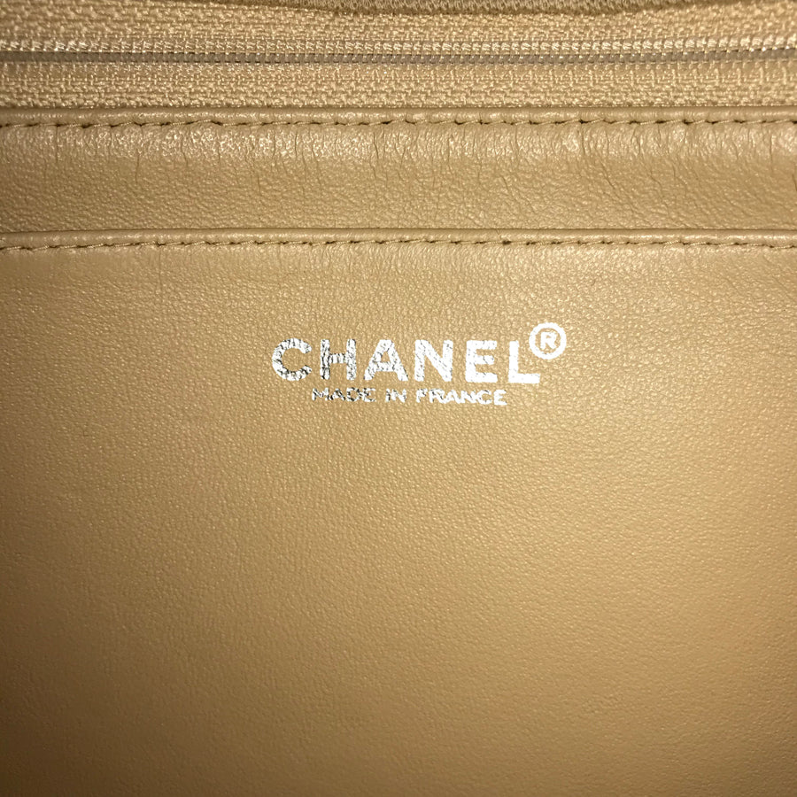 CHANEL Matelasse Shoulder bag