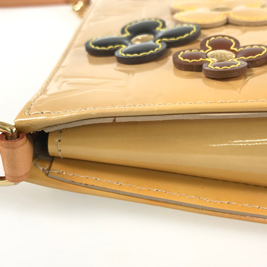LOUIS VUITTON Vernis Flower lexington M92246 Pouch