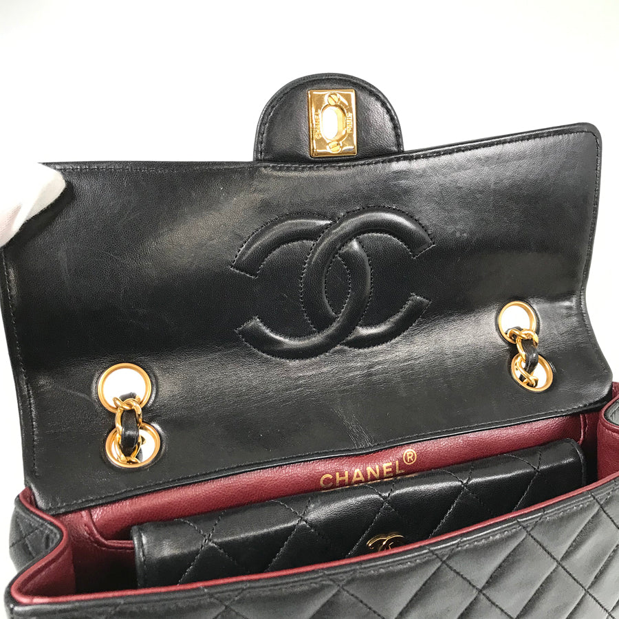 CHANEL Matelasse 24 Shoulder bag