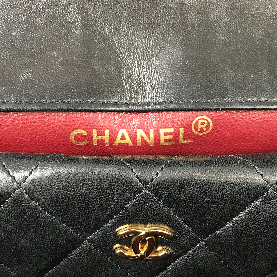 CHANEL Matelasse 24 Shoulder bag
