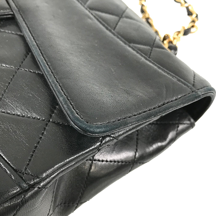 CHANEL Matelasse 24 Shoulder bag