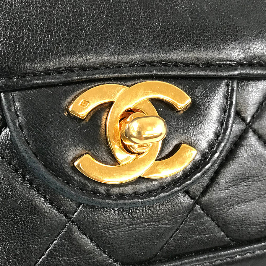 CHANEL Matelasse 24 Shoulder bag