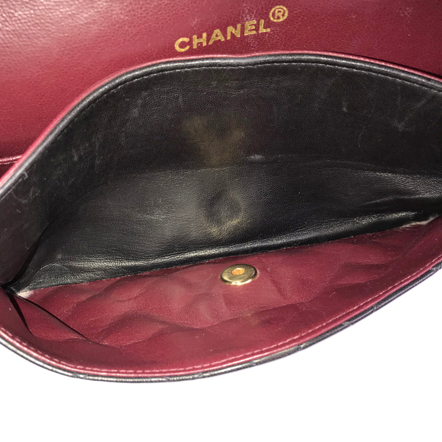 CHANEL Matelasse 25 Shoulder bag