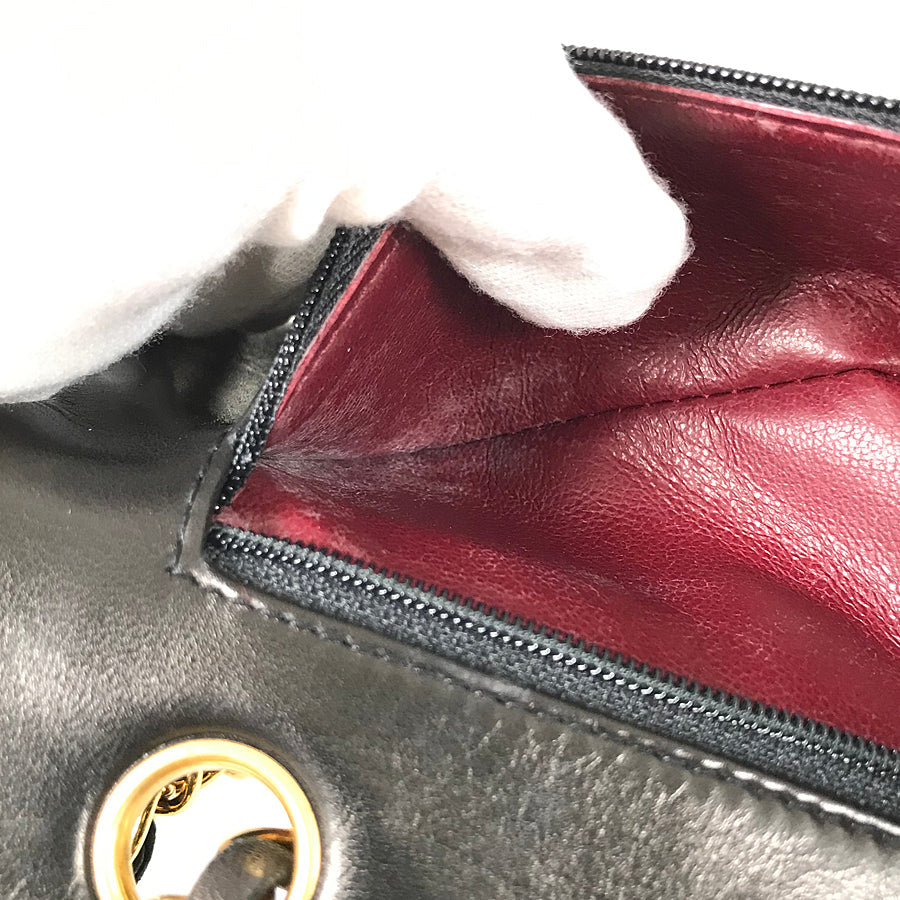 CHANEL Matelasse 25 Shoulder bag