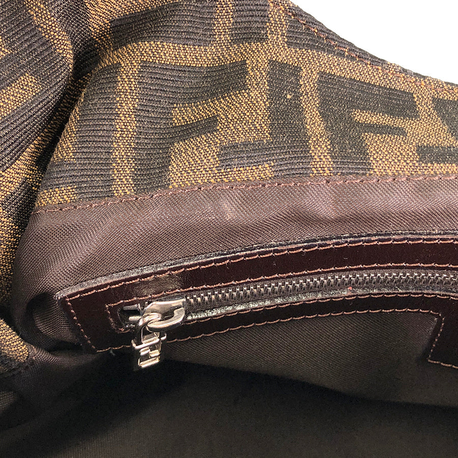 FENDI Mamma bucket Shoulder bag