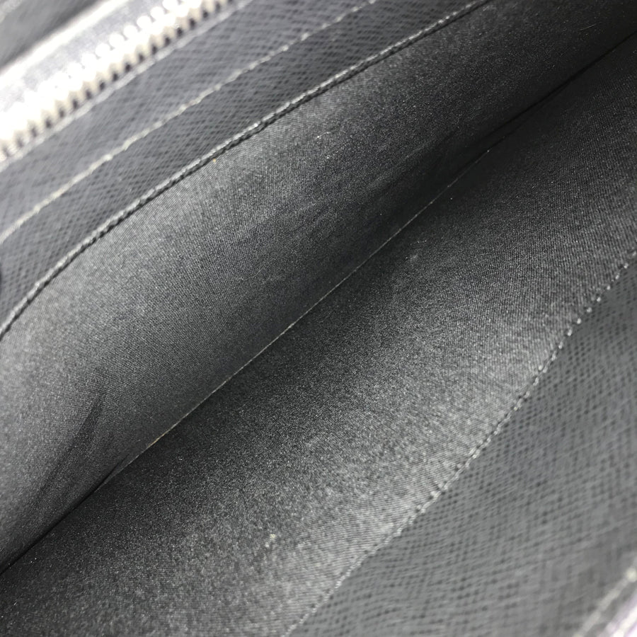 LOUIS VUITTON Taiga Porte Documents Rosanne M30052 Briefcase