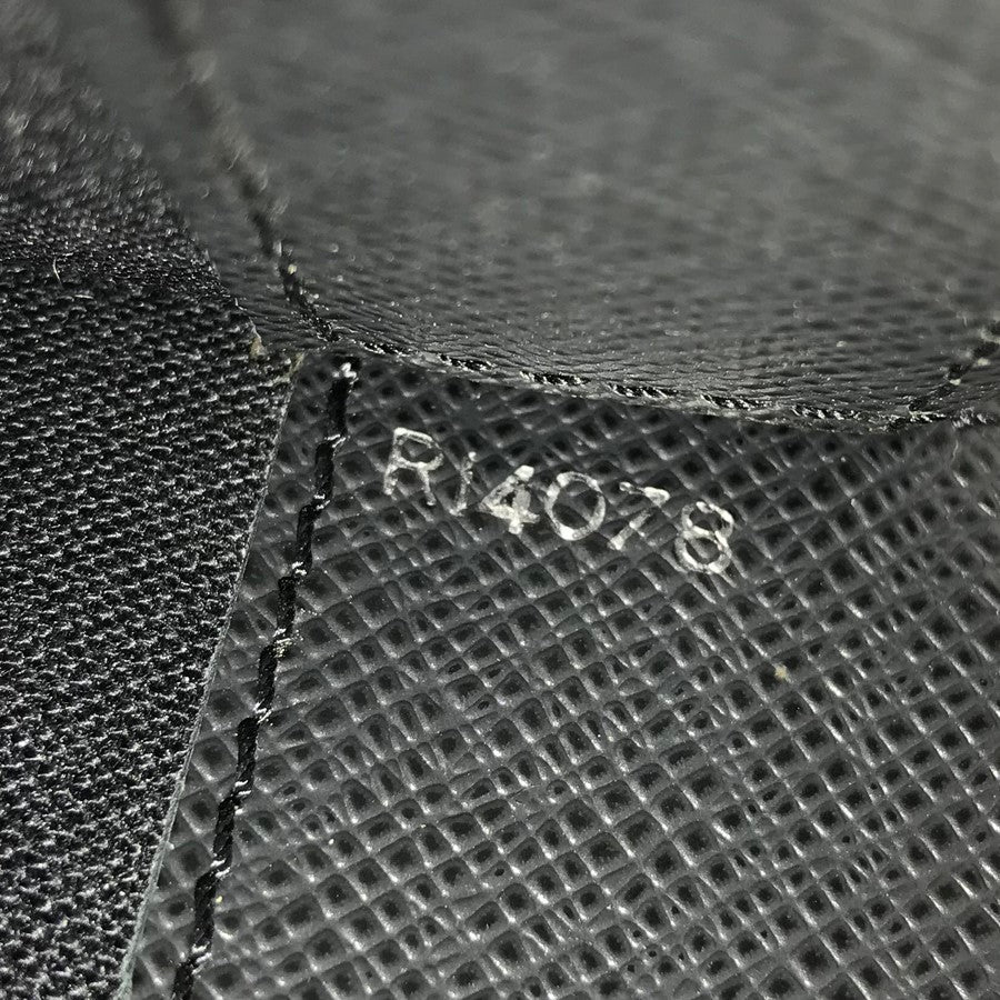 LOUIS VUITTON Taiga Porte Documents Rosanne M30052 Briefcase