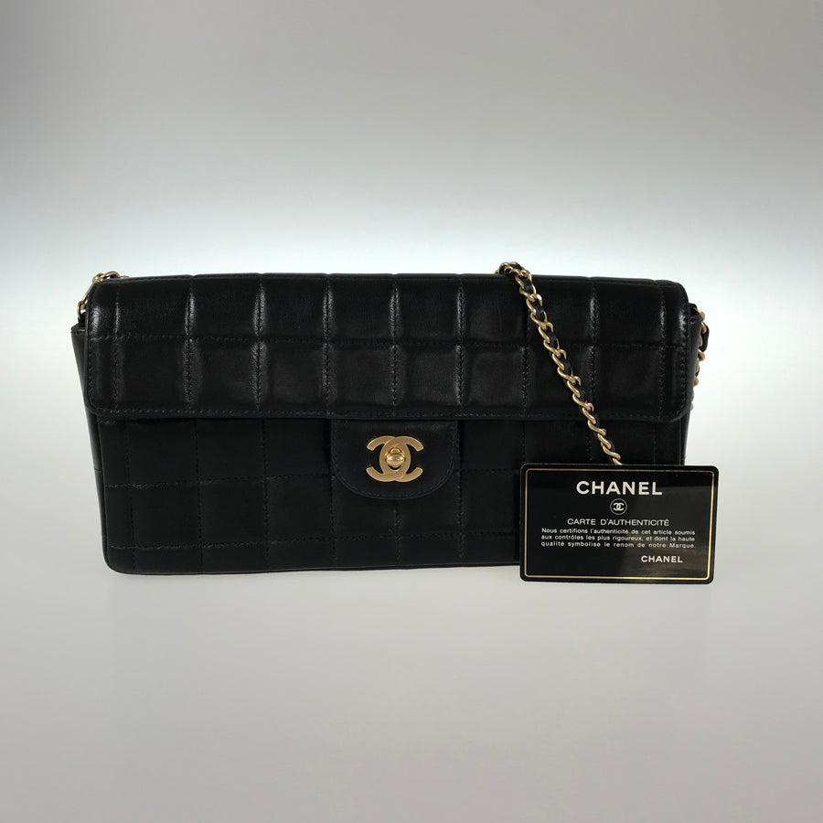 CHANEL Chocolate bar Shoulder bag