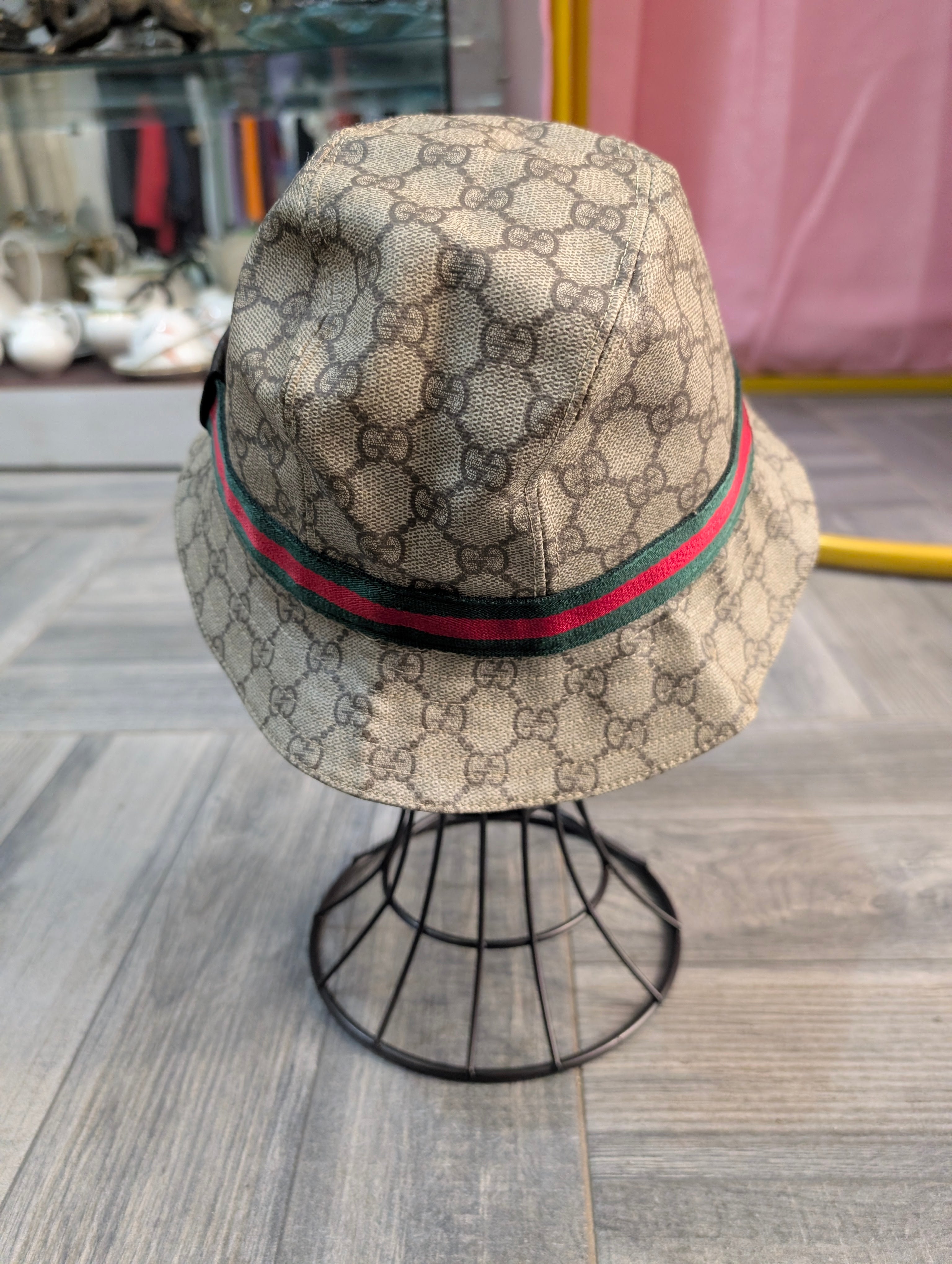 Gucci