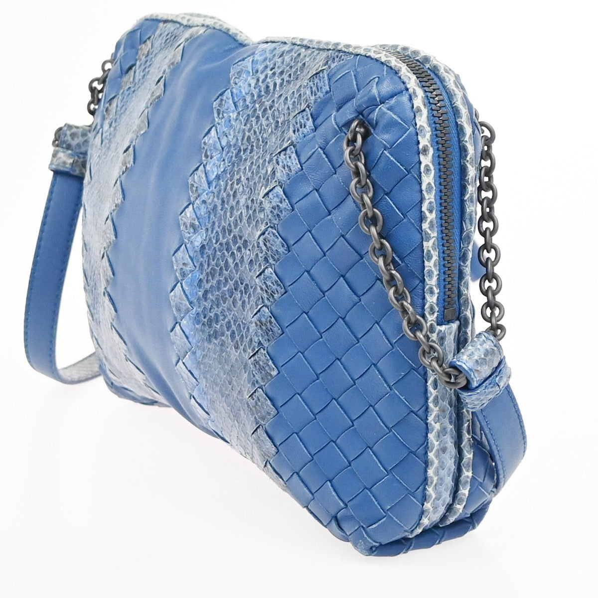 Bottega Veneta Intrecciato Shoulder Bag Leather Blue Leather Handbag ( )