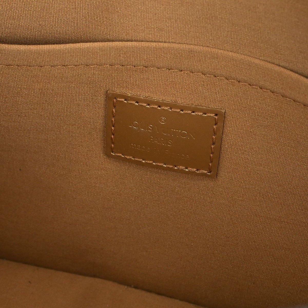 Louis Vuitton Mat Shelton Handbag Monogram Vernis Beige Leather Handbag (Authentic  )