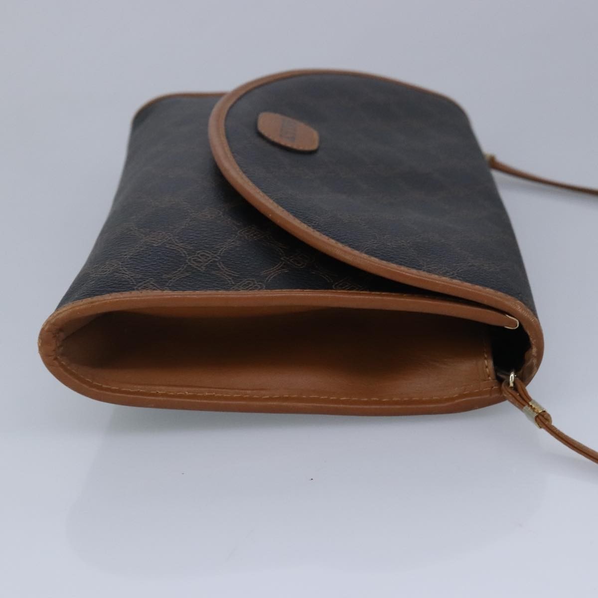Bally Vintage Shoulder Bag Leather Black Leather Handbag ( )