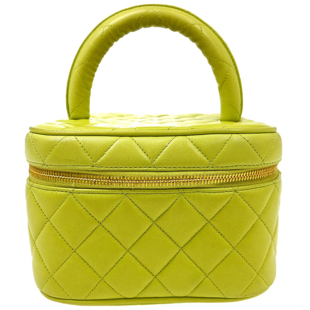 Chanel Vintage Cosmetic Case Quilted Lambskin Green Leather Handbag ( )