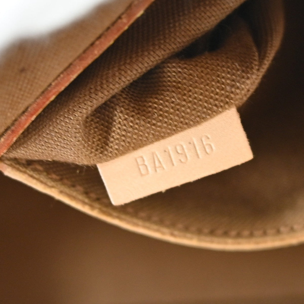 Louis Vuitton Alma Handbag Monogram Canvas Brown Canvas Handbag ( )