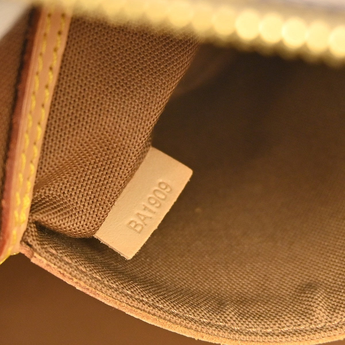 Louis Vuitton Alma Handbag Monogram Canvas Brown Canvas Handbag (Authentic  )