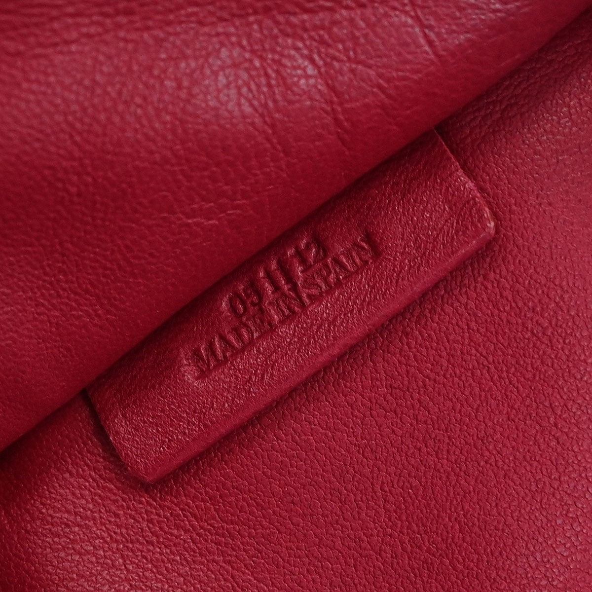 Loewe Amazona Bag Leather Red Leather Handbag (Authentic  )