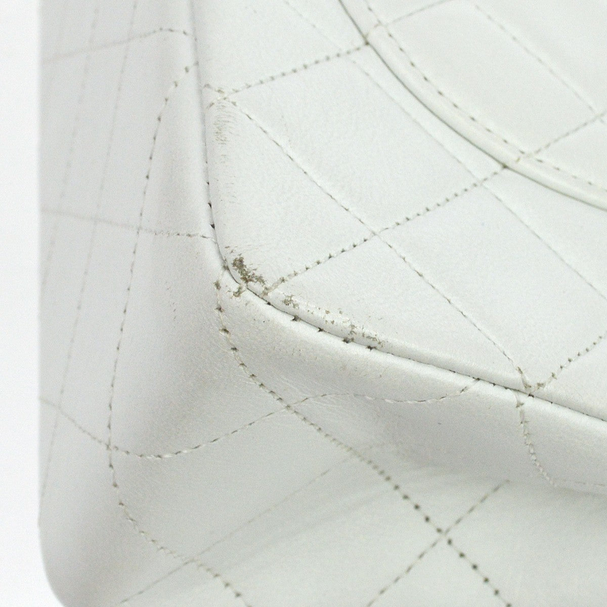 Chanel Timeless - Classic Double Flap Bag Leather White Leather Handbag ( )
